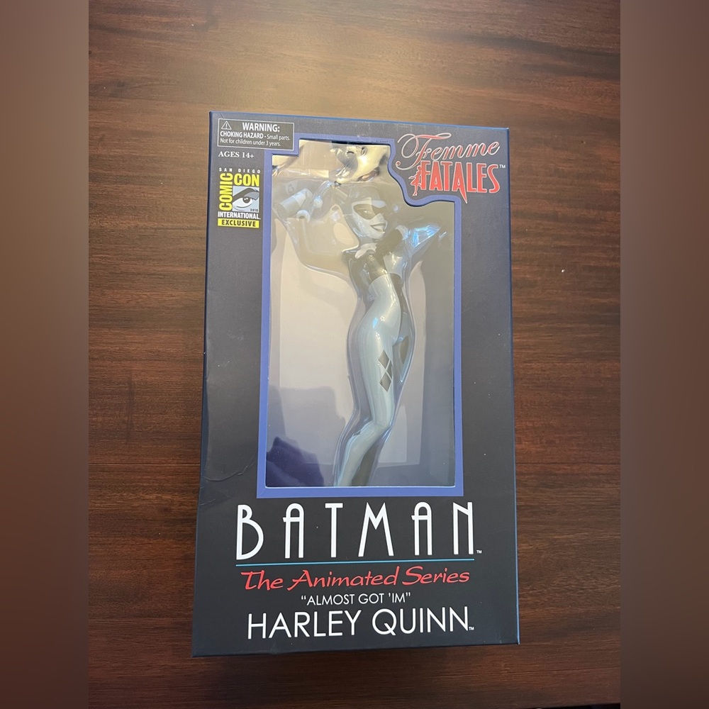 Femme Fatales Batman The Animated Series Harley Quinn SDCC 2015 Comic Con